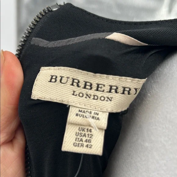 Burberry London Ruched Sheath Dress Black Size 12 Midi V-Neck Designer Bodycon - Picture 2 of 11